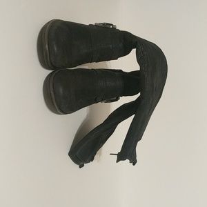 Black Bethany Boots